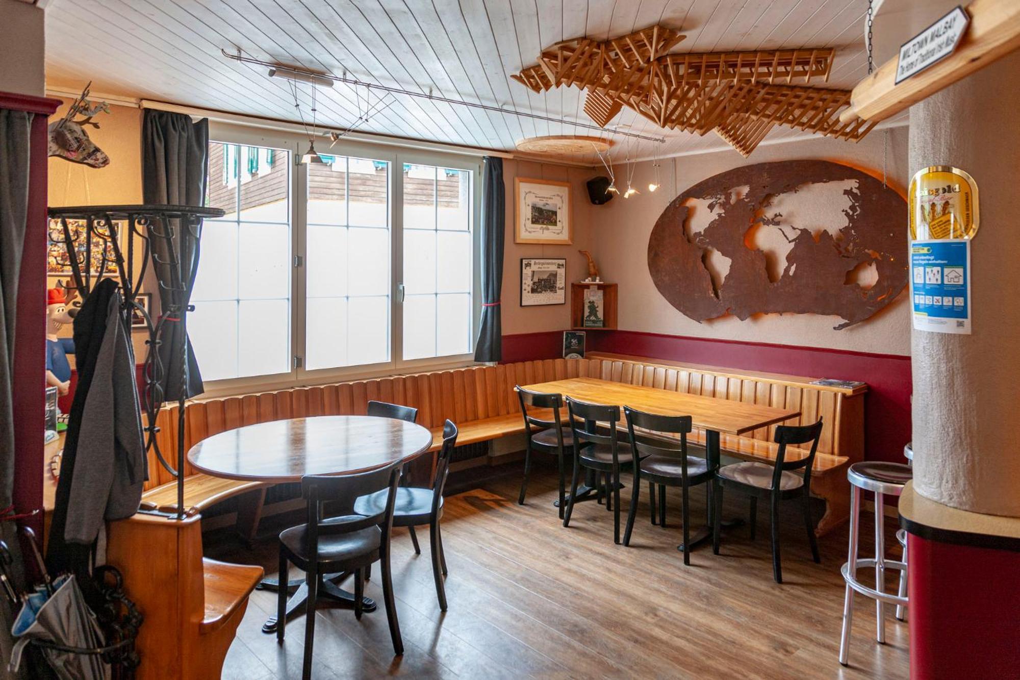 Hirschen Backpacker-Hotel & Pub Schwyz Kültér fotó