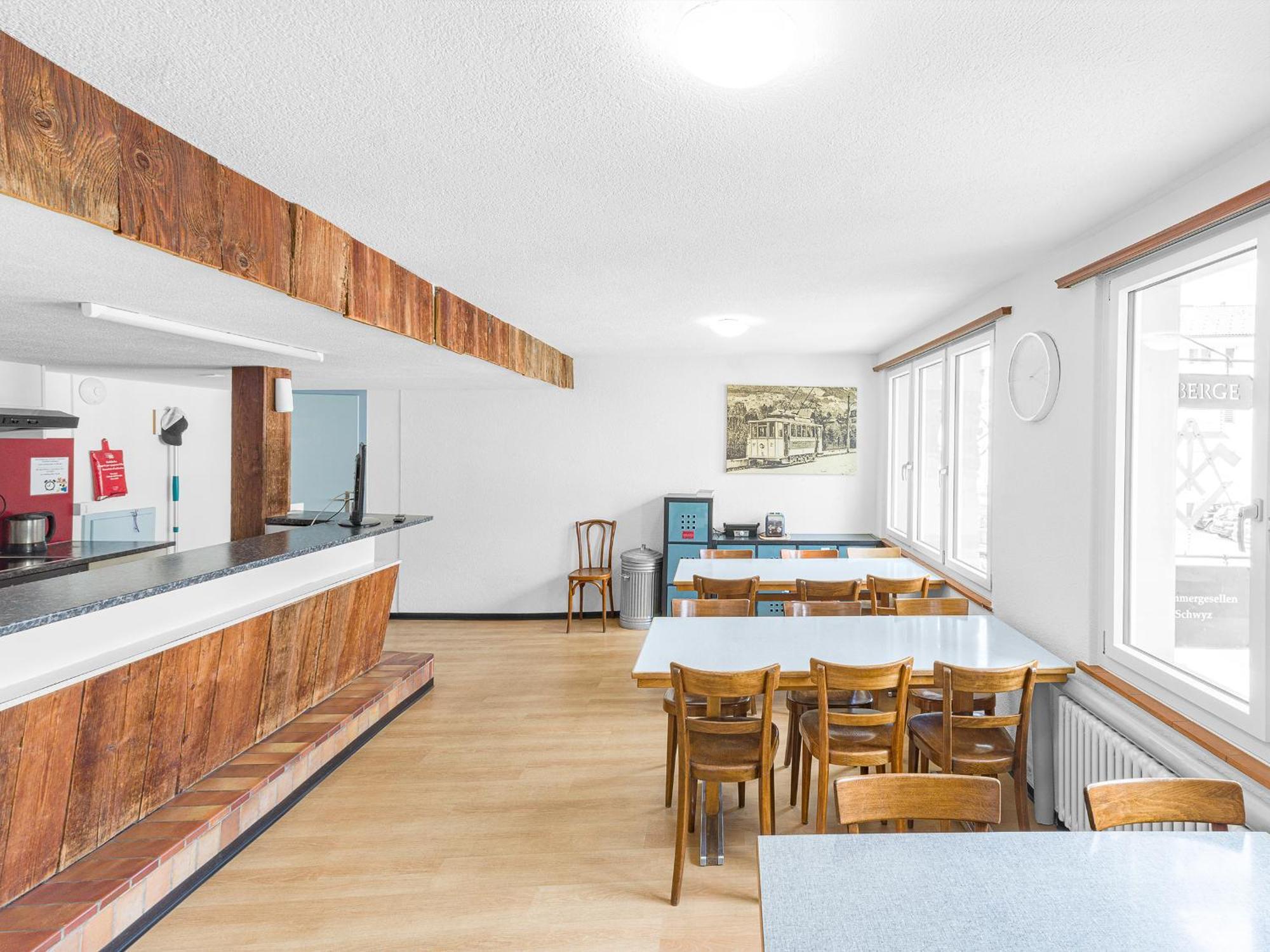 Hirschen Backpacker-Hotel & Pub Schwyz Kültér fotó