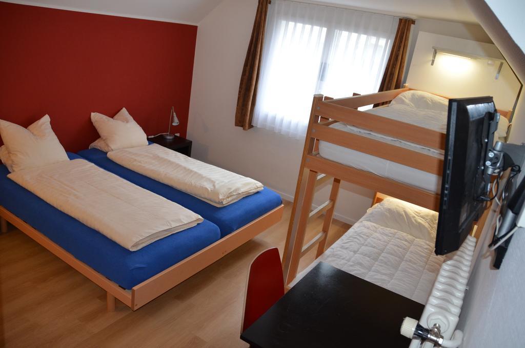 Hirschen Backpacker-Hotel & Pub Schwyz Kültér fotó