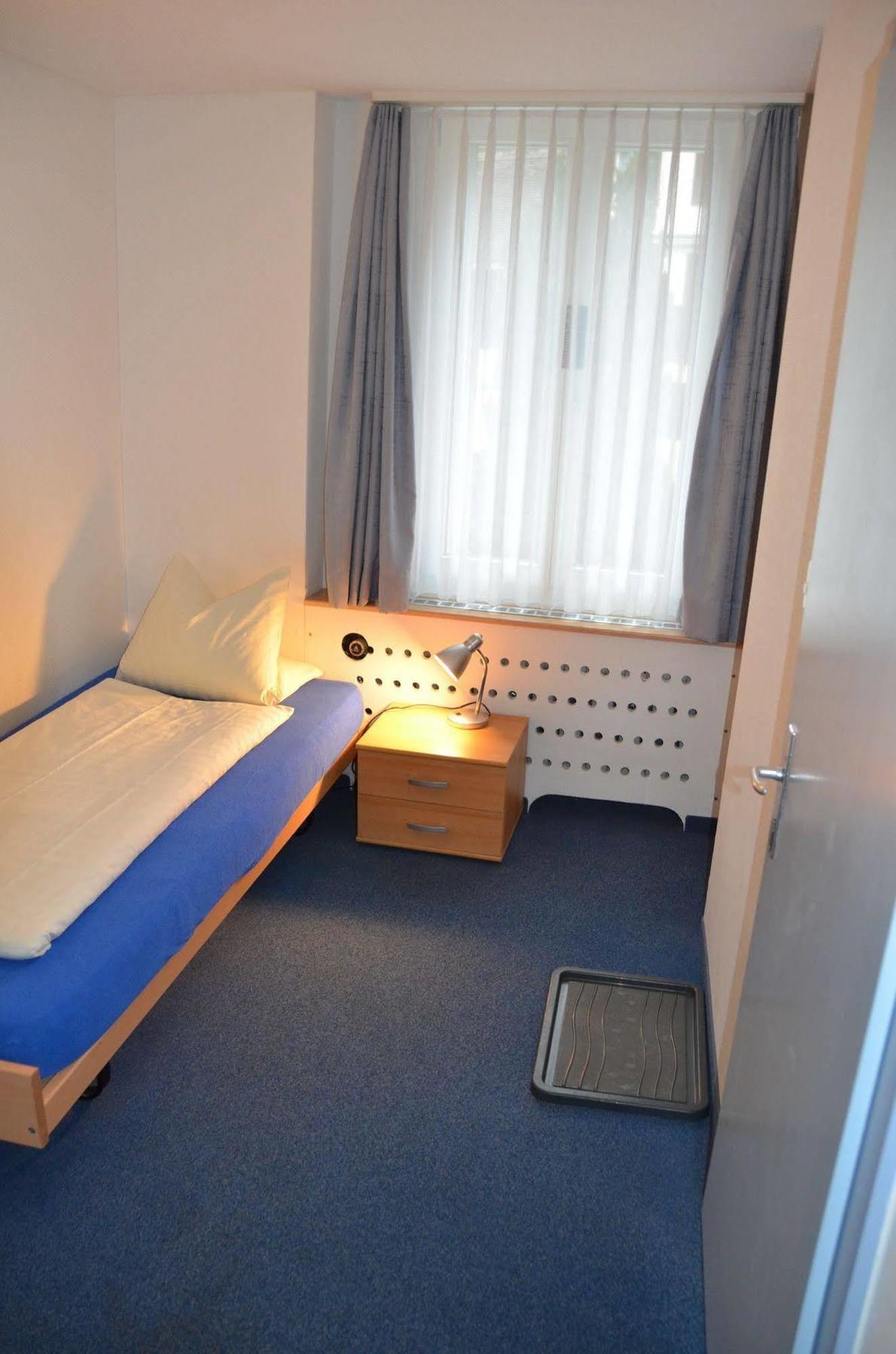 Hirschen Backpacker-Hotel & Pub Schwyz Kültér fotó